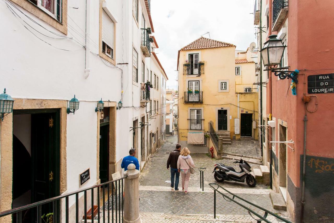 Joivy Charming Apt Near Fado Museum Lisbon Bagian luar foto