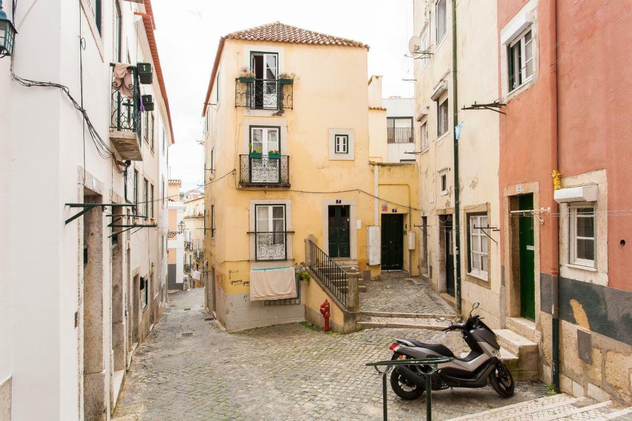 Joivy Charming Apt Near Fado Museum Lisbon Bagian luar foto