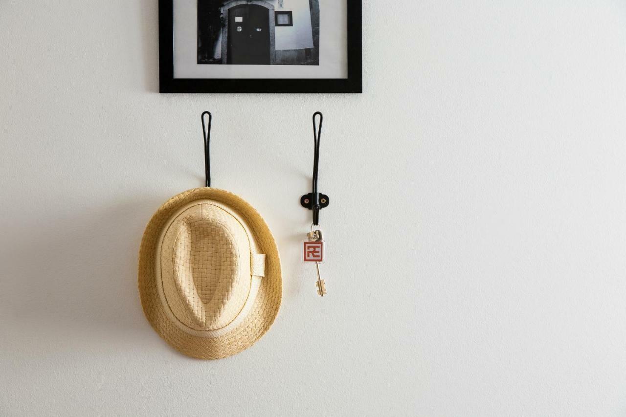Joivy Charming Apt Near Fado Museum Lisbon Bagian luar foto